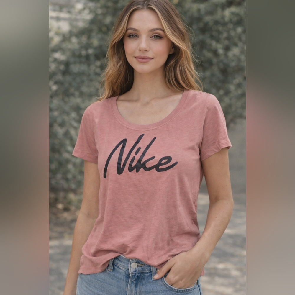 Nike Women's Pink T-Shirt